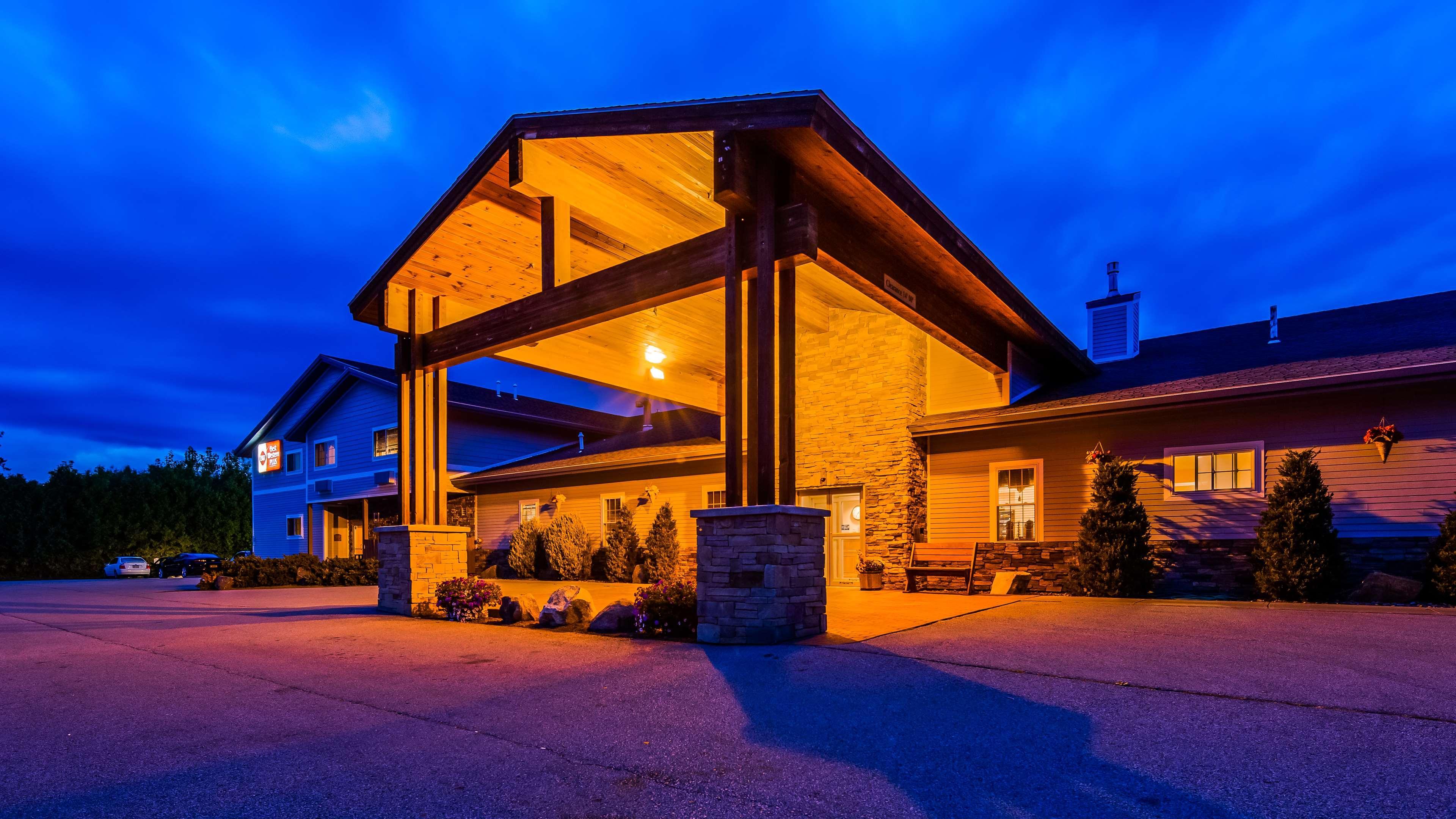 Best Western Plus Ticonderoga Extérieur photo